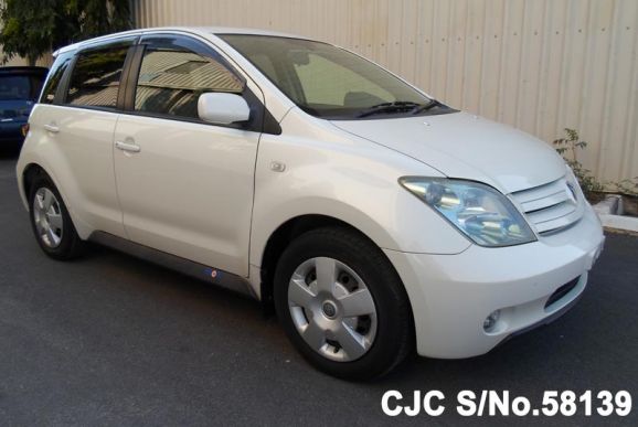 2004 Toyota / IST Stock No. 58139