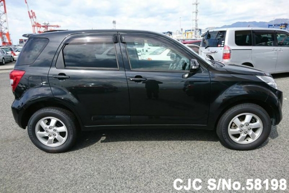 ＴOYOTA RUSH 3840px-2021_Toyota_Rush_1.