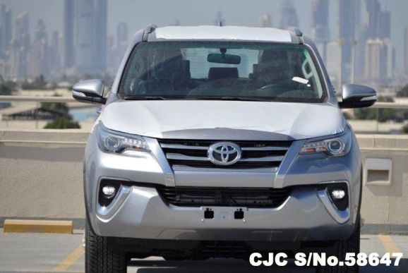 2017 Toyota / Fortuner Stock No. 58647