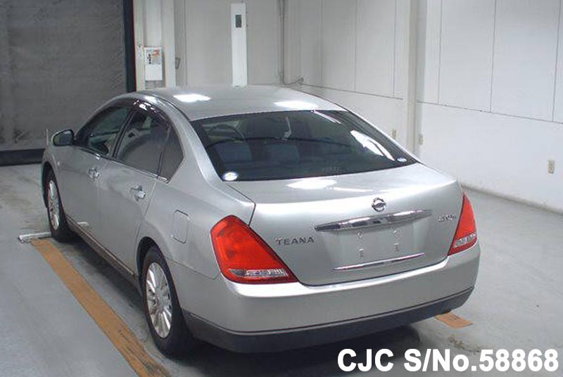 Nissan teana 2003