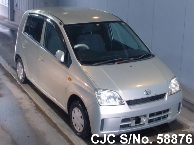 Daihatsu mira 2004