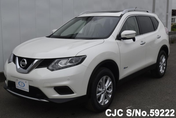 NISSAN X-TRAIL ホワイトモデルカー used Nissan X-Trail pictures - 2008 model White Pearl color