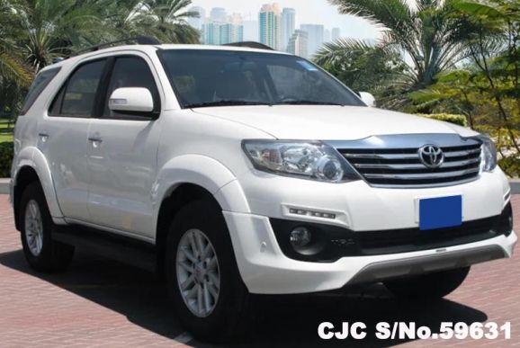 2014 Toyota / Fortuner Stock No. 59631