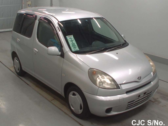 2000 Toyota / Funcargo Stock No. 59698