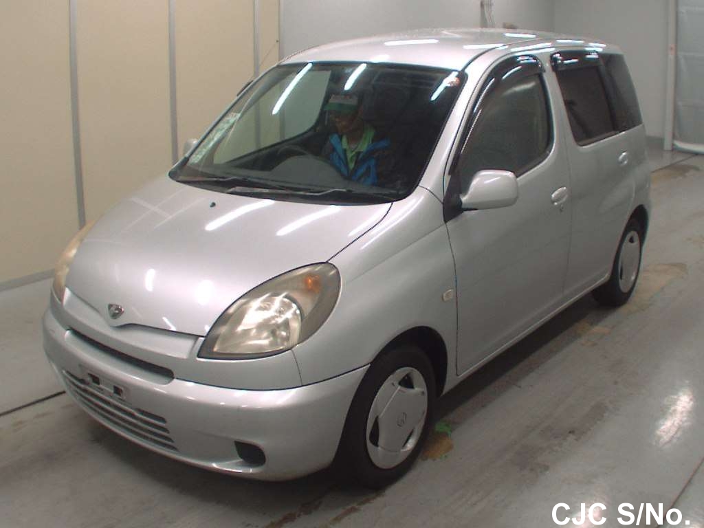 Toyota funcargo картинки