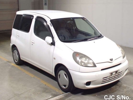 2000 Toyota / Funcargo Stock No. 59699