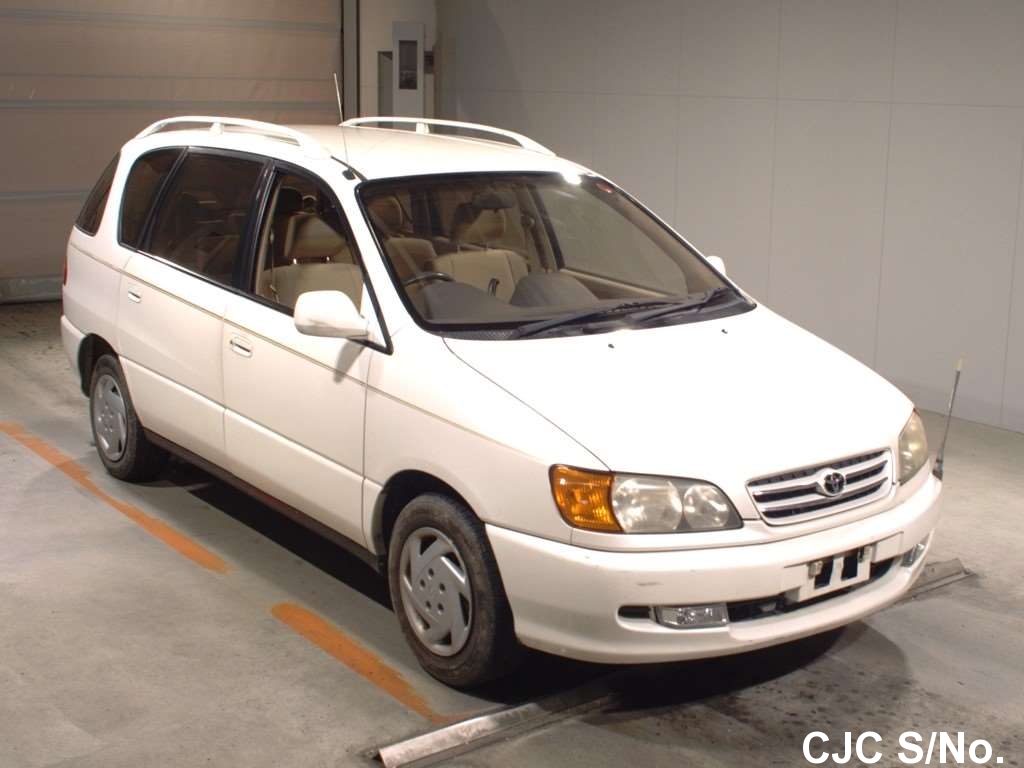 Toyota ipsum 2000 года