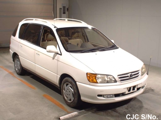 2000 Toyota / Ipsum Stock No. 59701