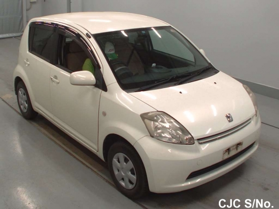 2004 Toyota / Passo Stock No. 59703