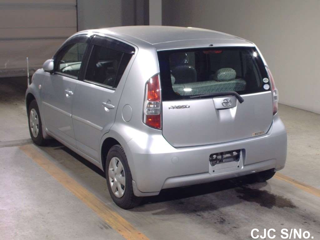 Toyota passo 2004