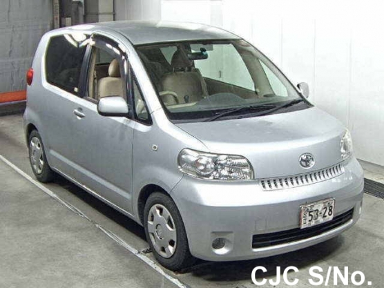 2004 Toyota / Porte Stock No. 59706