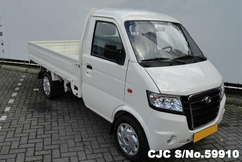 suzuki van 2015