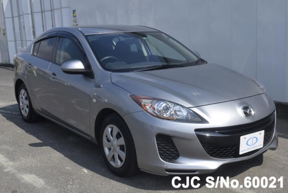 Mazda axela 2012
