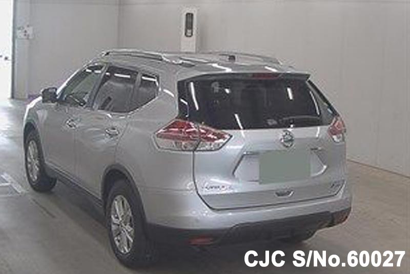 2015 Nissan XTrail Hybrid Silver for sale Stock No. 60027 Japanese Used Cars Exporter
