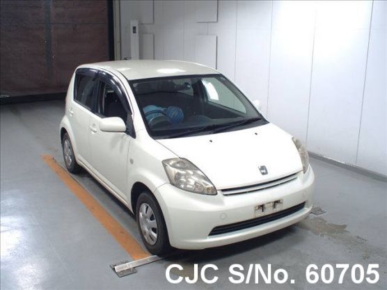 2005 Toyota / Passo Stock No. 60705