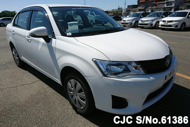 Toyota corolla axio 2012