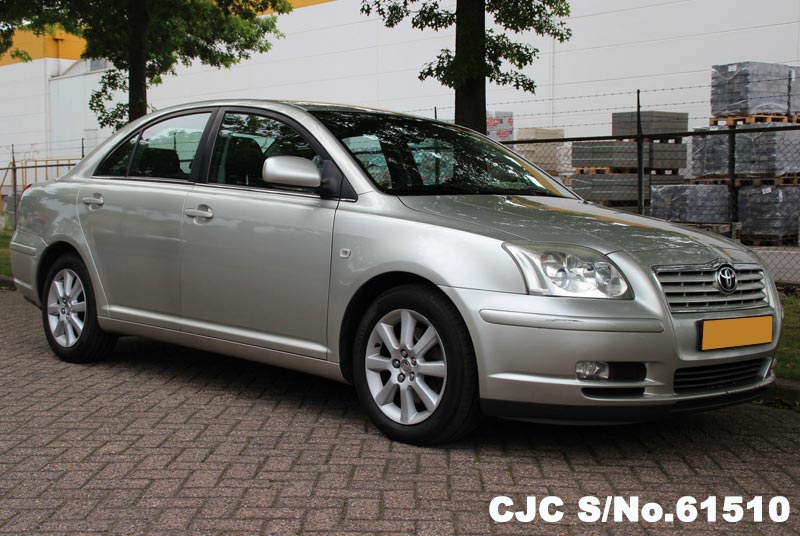 Toyota avensis 2006 год