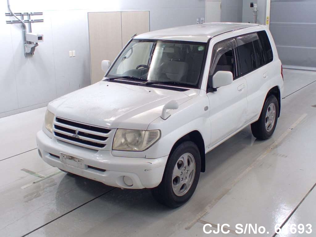 2003 Mitsubishi Pajero io White for sale | Stock No. 61693 | Japanese