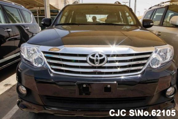 2015 Toyota / Fortuner Stock No. 62105
