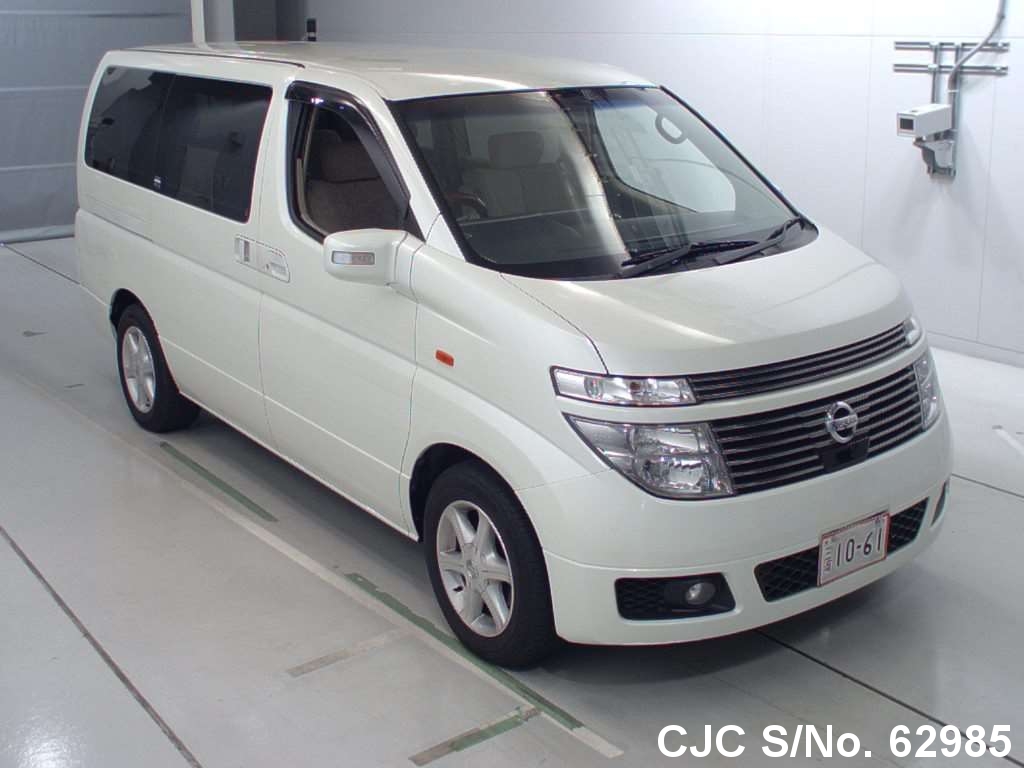 Nissan elgrand 2002