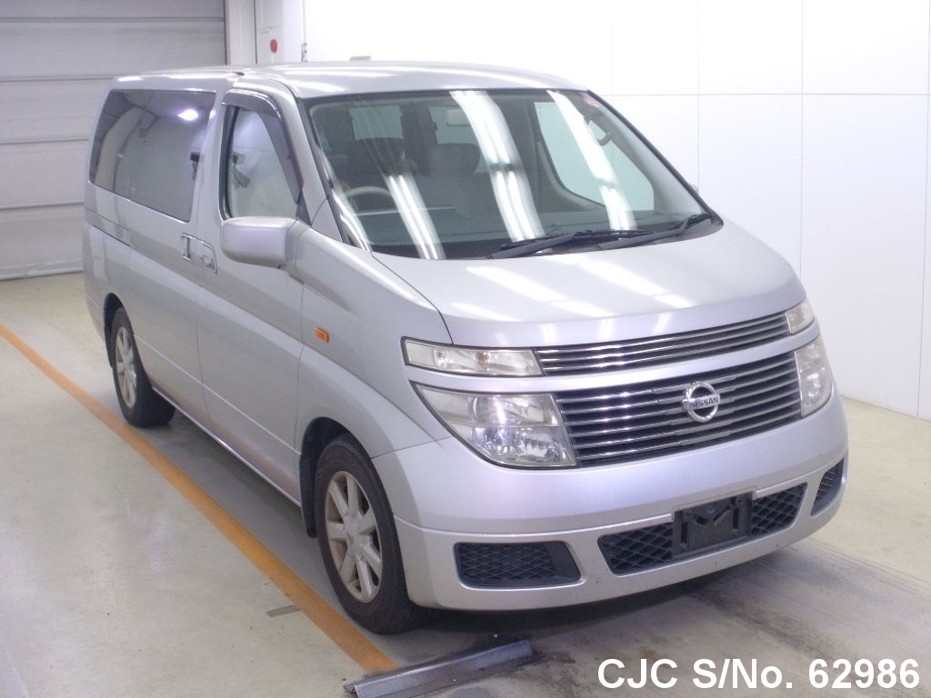 Nissan elgrand 2003
