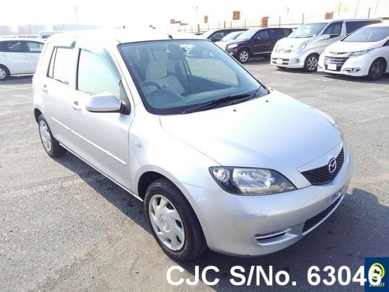 2004 Mazda / Demio Stock No. 63046