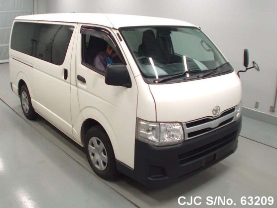 2010 Toyota / Hiace Stock No. 63209
