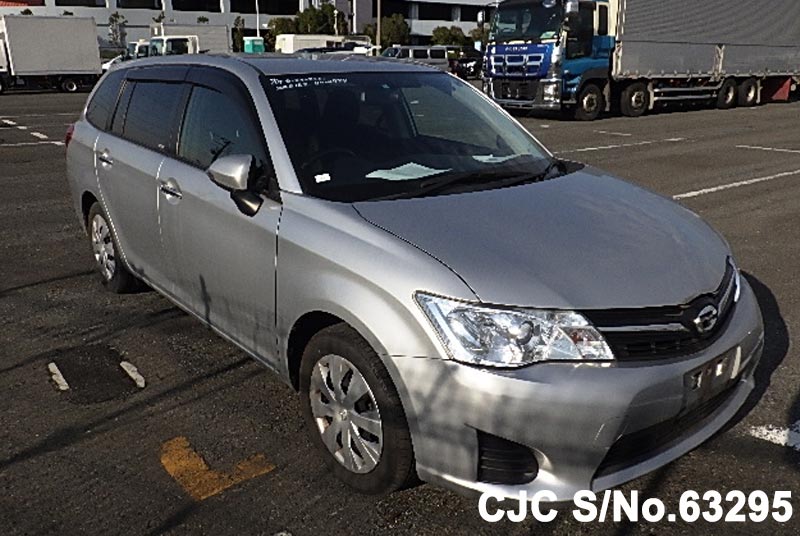Toyota corolla fielder 2012 Toyota corolla fielder 2012