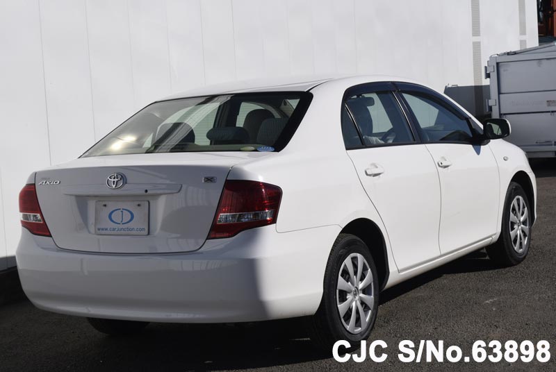 Toyota corolla axio 2010