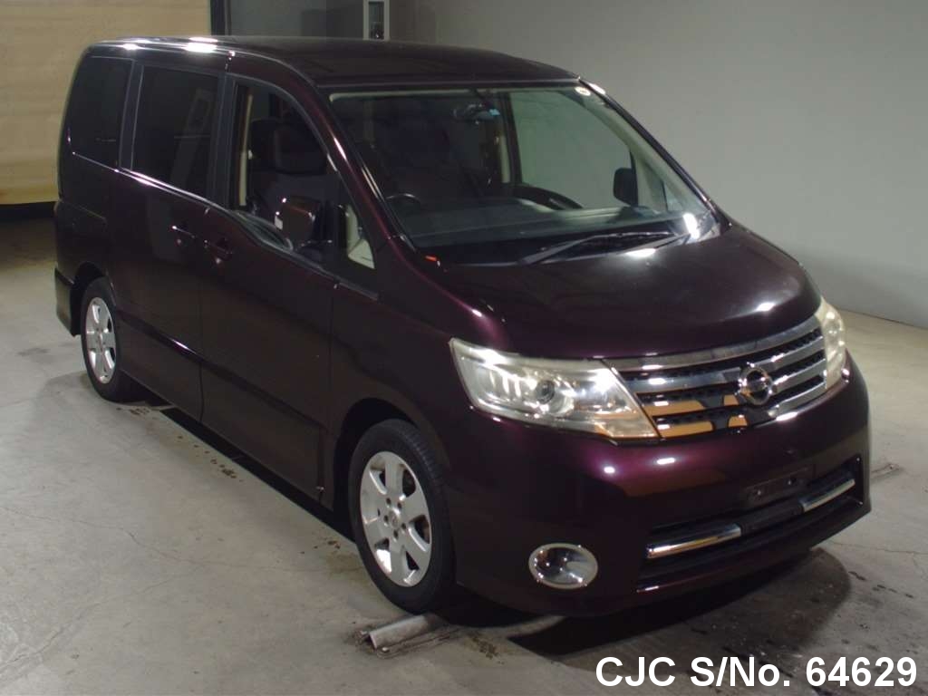 Nissan serena 2008
