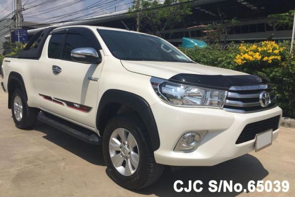 2015 Toyota / Hilux / Revo Stock No. 65039