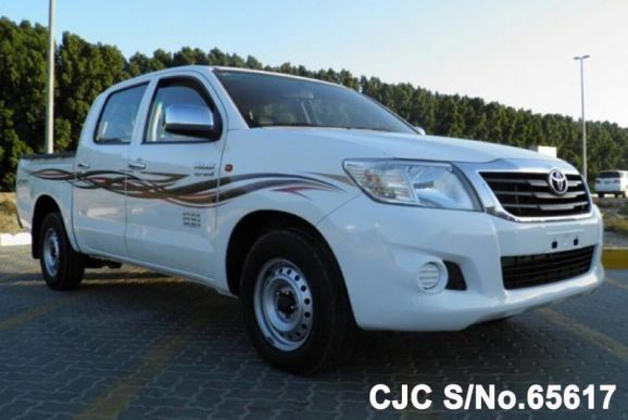 2015 Toyota / Hilux Stock No. 65617