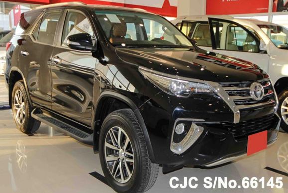 2017 Toyota / Fortuner Stock No. 66145