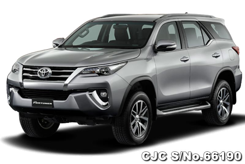 Toyota fortuner black