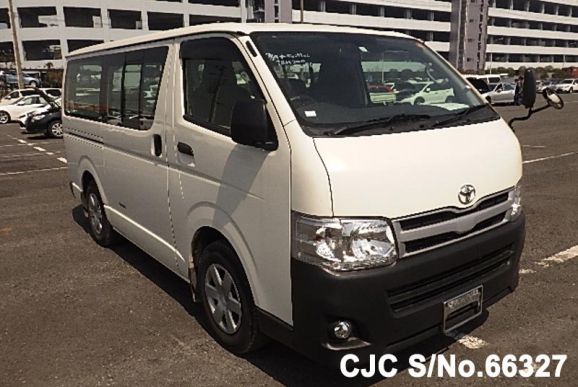2010 Toyota / Hiace Stock No. 66627