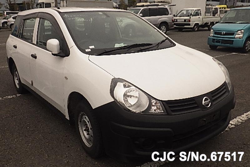 Nissan ad van
