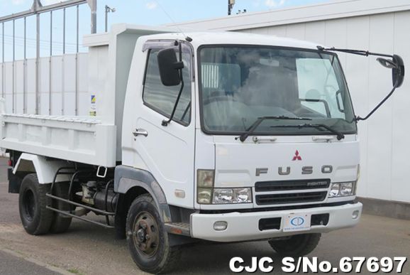 2002 Mitsubishi / Fuso Fighter Stock No. 67697