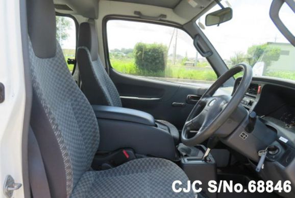 2002 Toyota Hiace White for sale | Stock No. 68846
