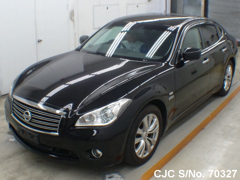 Nissan fuga 2011