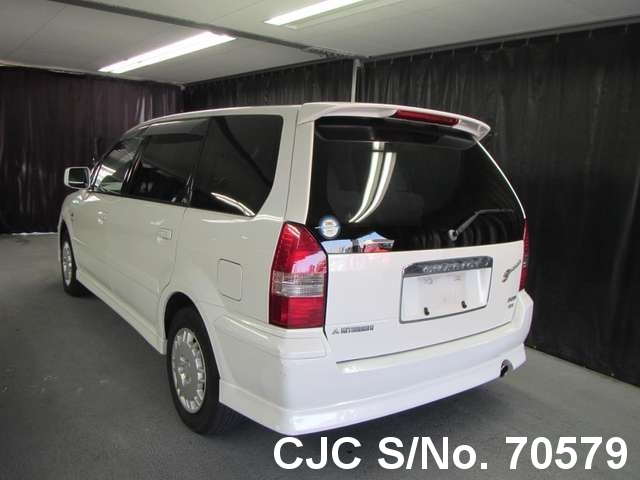 Mitsubishi chariot 1998