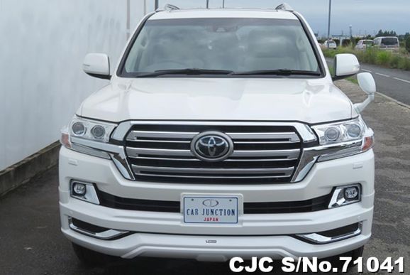 2018 Toyota Land Cruiser White for sale | Stock No. 71041