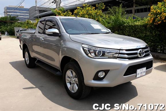 2017 Toyota / Hilux / Revo Stock No. 71072