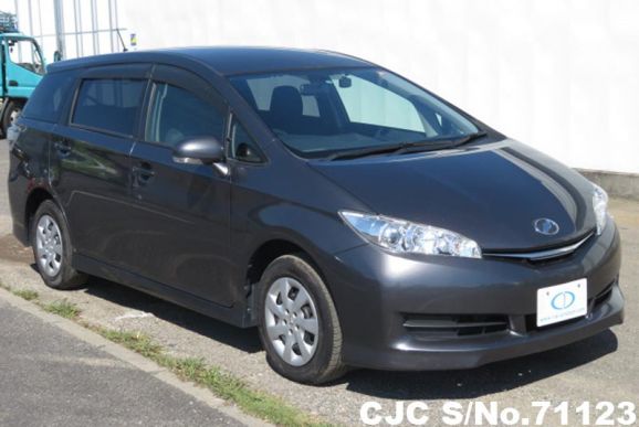 2013 Toyota / Wish Stock No. 71123