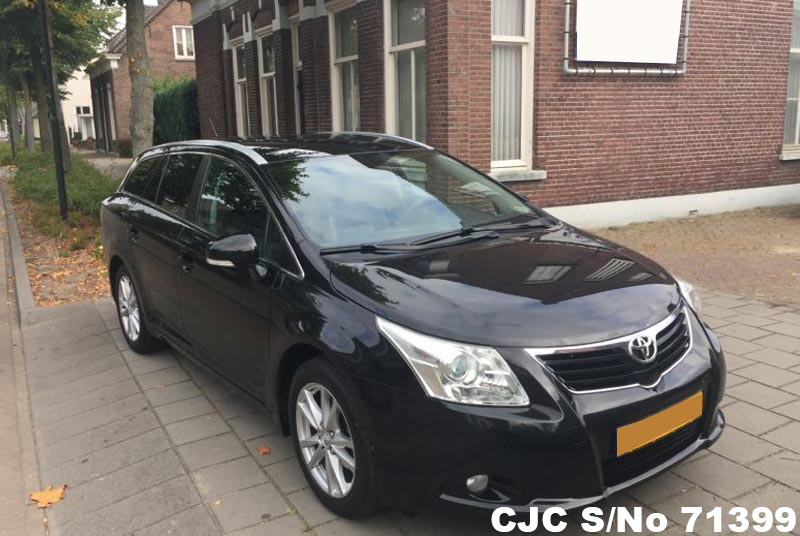 Toyota avensis 2011