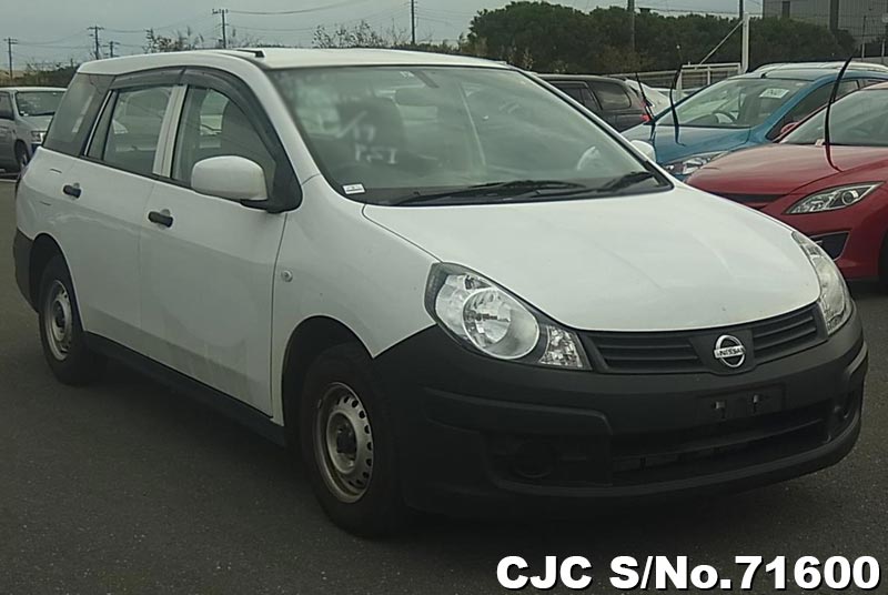 Nissan ad van