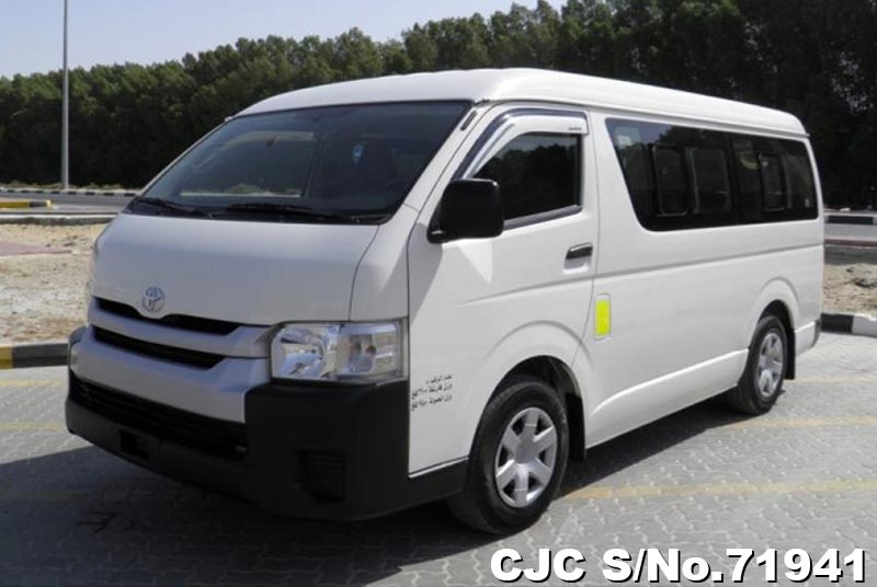 Тойота hiace 2015