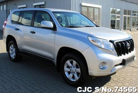 2016 Toyota / Land Cruiser Stock No. 74565