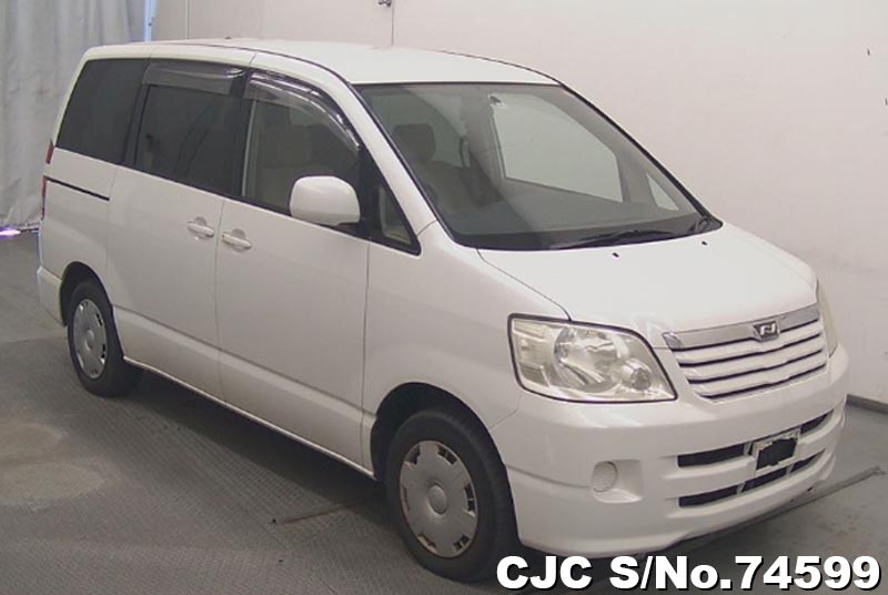 Toyota noah 2002
