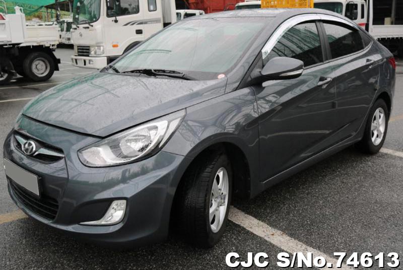 Hyundai accent black