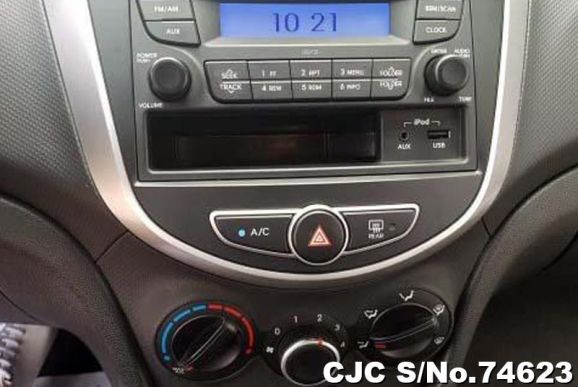 Hyundai Accent White for sale 